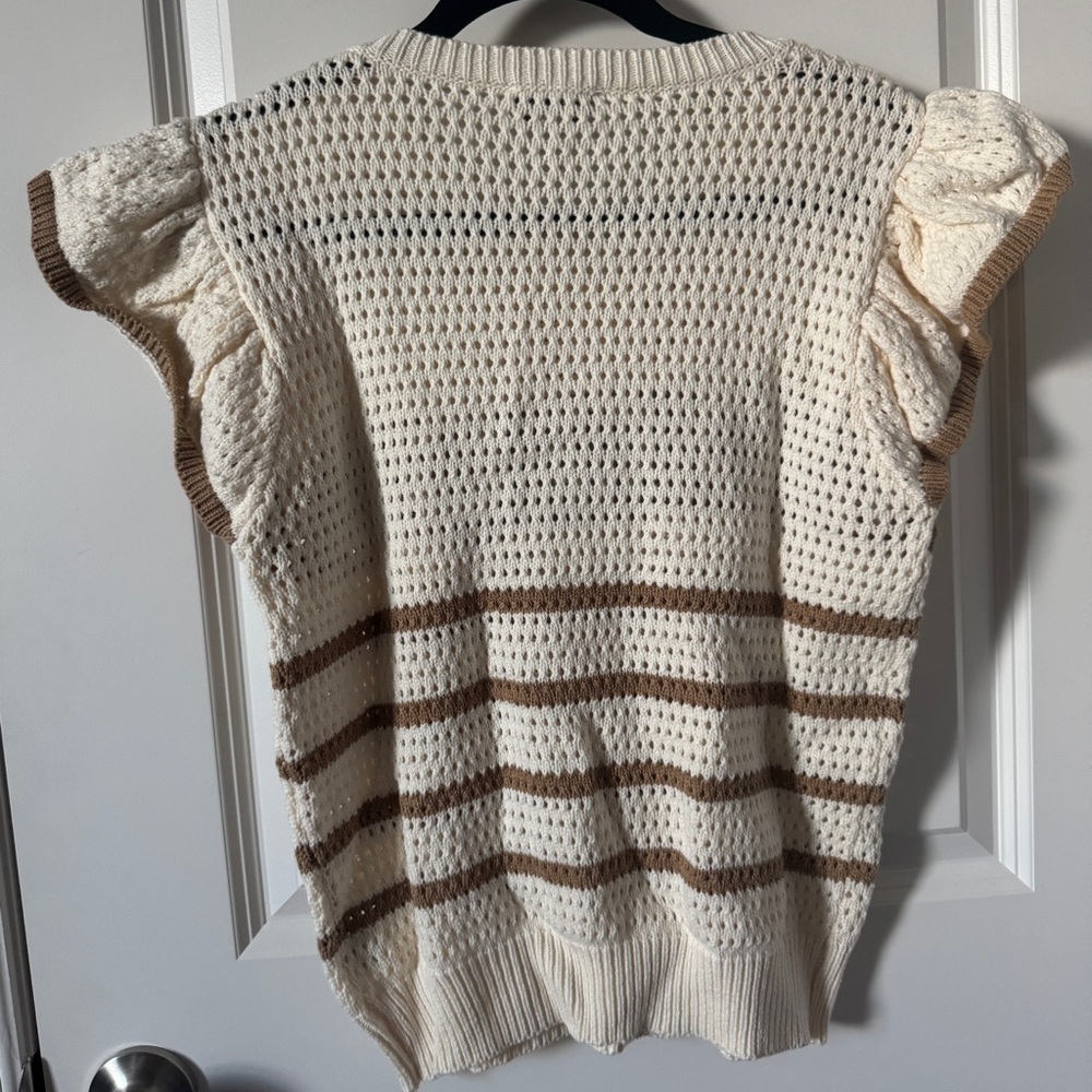 NWT Gilli Cream Knit Summer Sweater Size Small - Picture 4 of 4